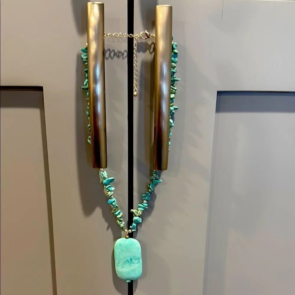 Turquoise Beaded Necklace with Gold Accents
